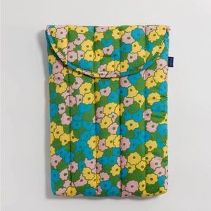 USED ONCE Baggu floral laptop sleeve